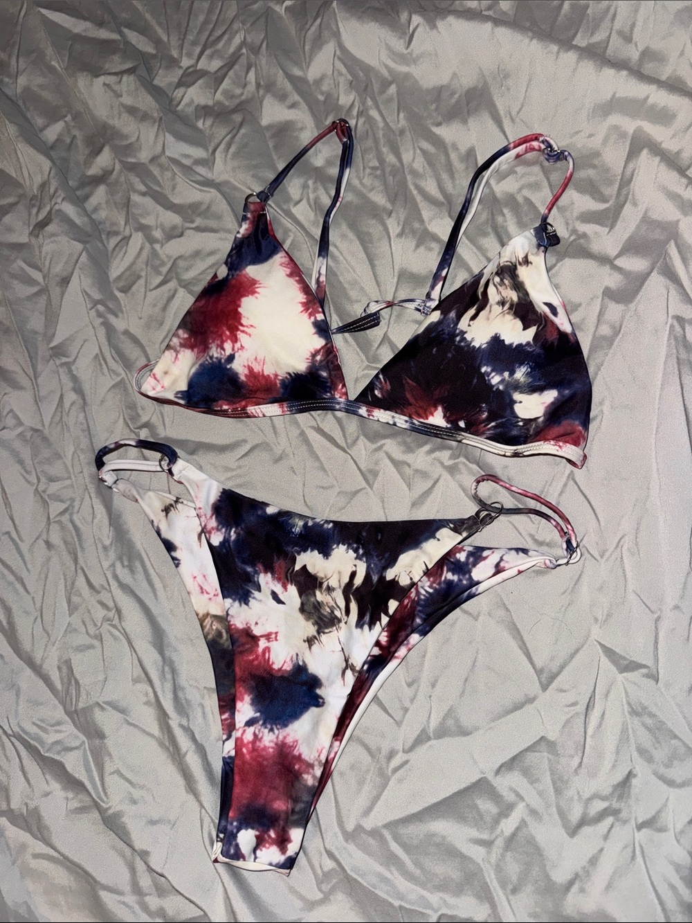 Tie-Dye Triangle Bikini Set – purple pink & White
